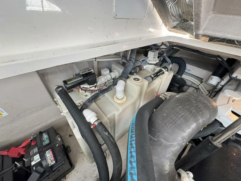 Slide: The Image of Sea Ray 440 Sundancer 2009 - 39