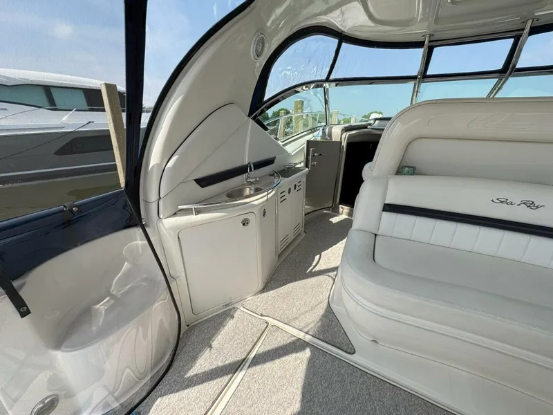 Slide: The Image of Sea Ray 440 Sundancer 2009 - 4