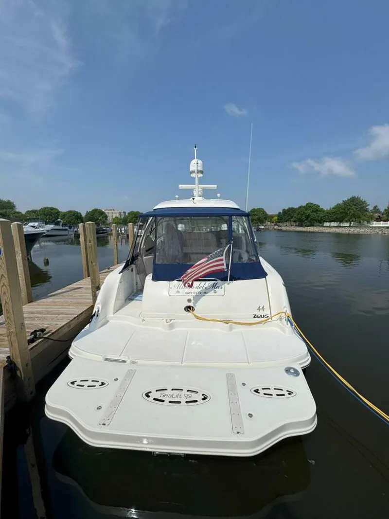 Slide: The Image of Sea Ray 440 Sundancer 2009 - 47
