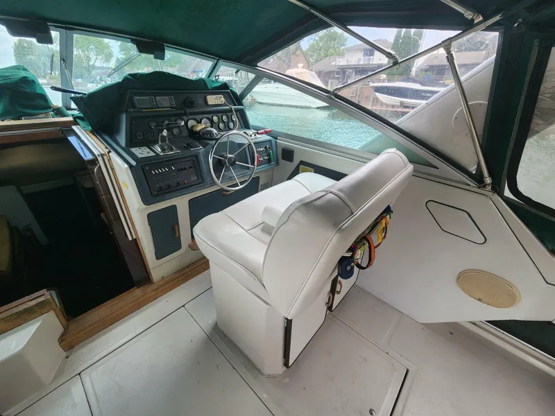 Slide: The Image of Sea Ray 1987 - 5