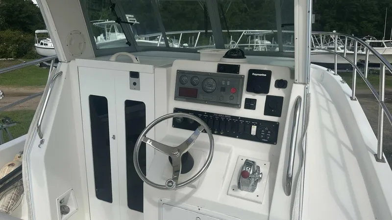 Slide: The Image of True World Marine TE 288 2003 - 4