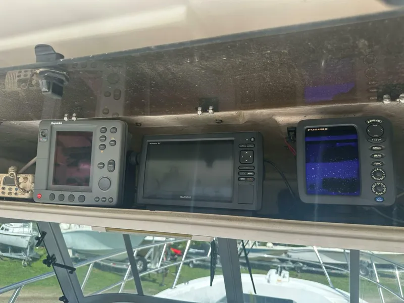 Slide: The Image of True World Marine TE 288 2003 - 7