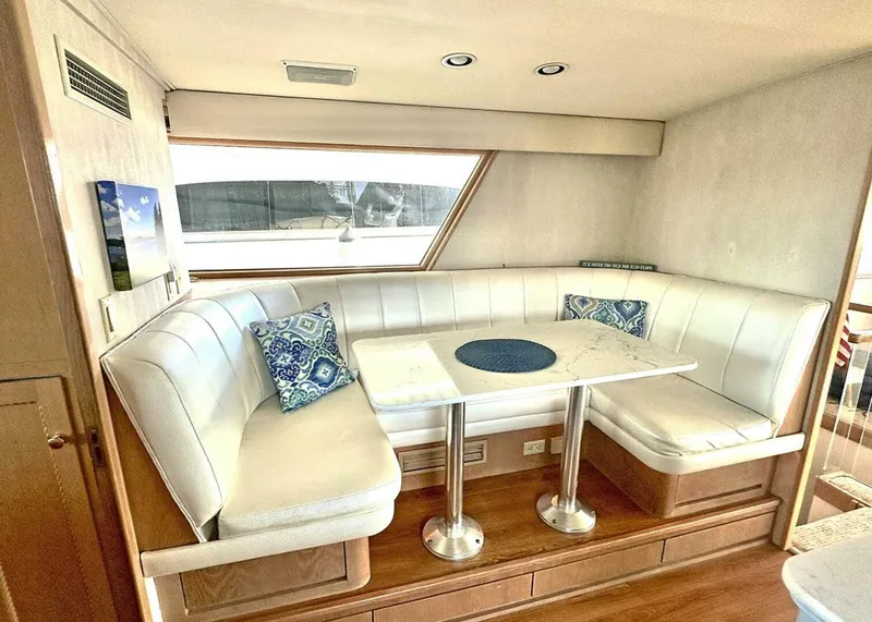 Slide: The Image of Hatteras Cockpit Motoryacht 1994 - 14