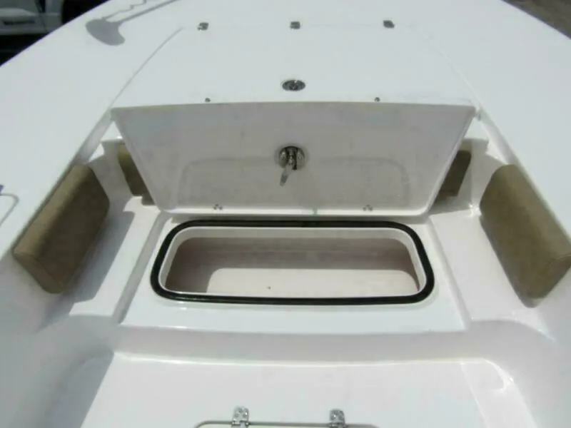 Slide: The Image of Blazer Bay 2550 GTS 2025 - 11