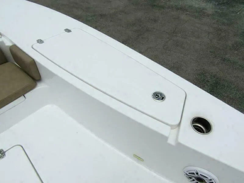 Slide: The Image of Blazer Bay 2550 GTS 2025 - 12