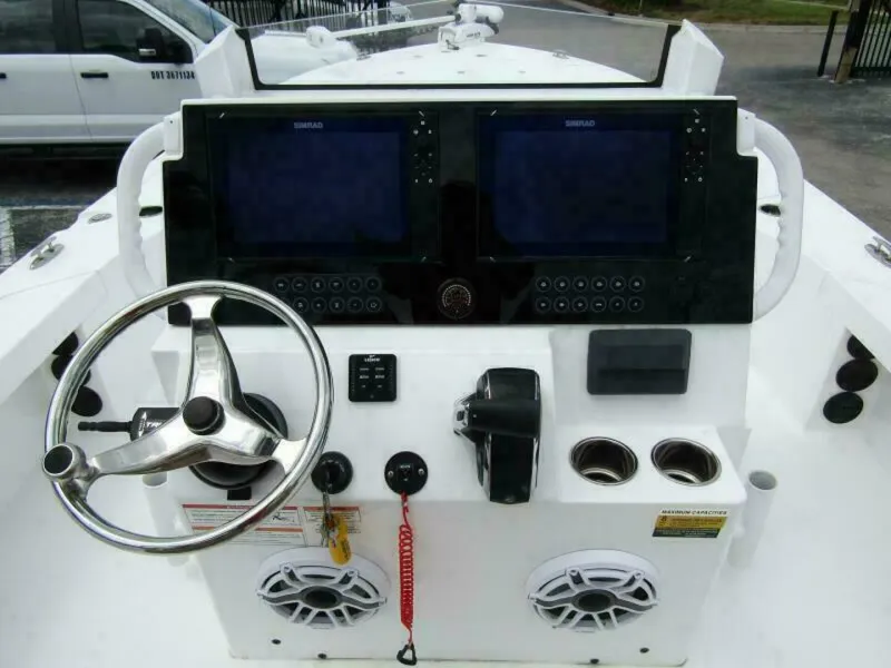 Slide: The Image of Blazer Bay 2550 GTS 2025 - 21