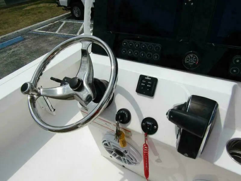 Slide: The Image of Blazer Bay 2550 GTS 2025 - 24