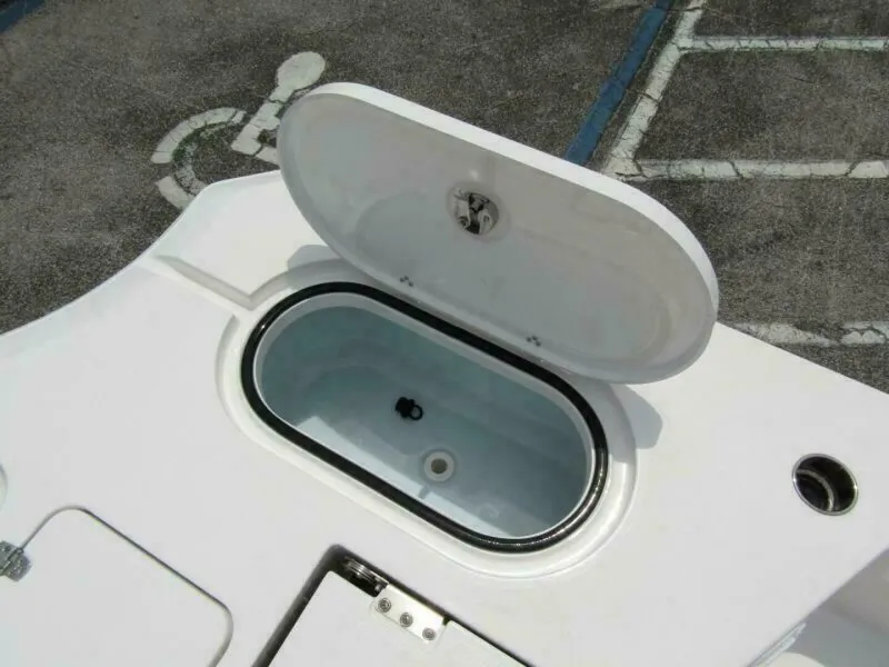 Slide: The Image of Blazer Bay 2550 GTS 2025 - 30