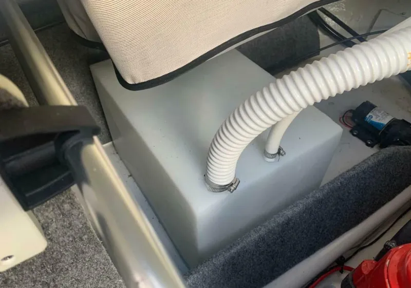 Slide: The Image of Glastron GT 245 2018 - 13