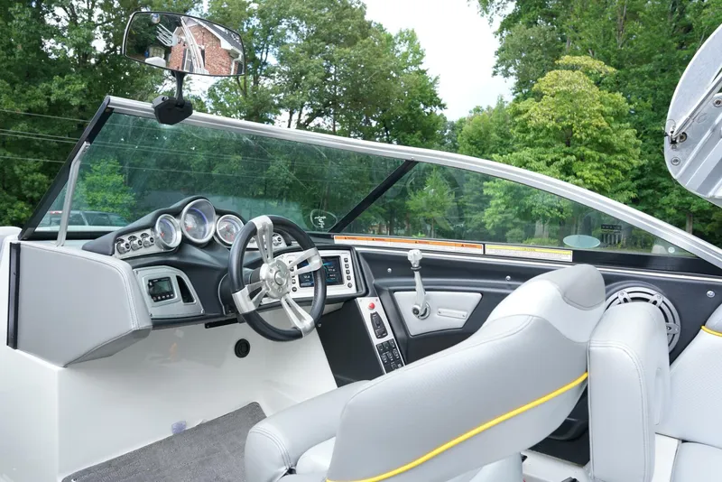 Slide: The Image of Mastercraft X25 2014 - 23