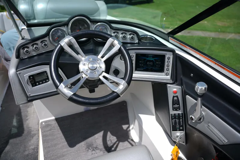 Slide: The Image of Mastercraft X25 2014 - 35