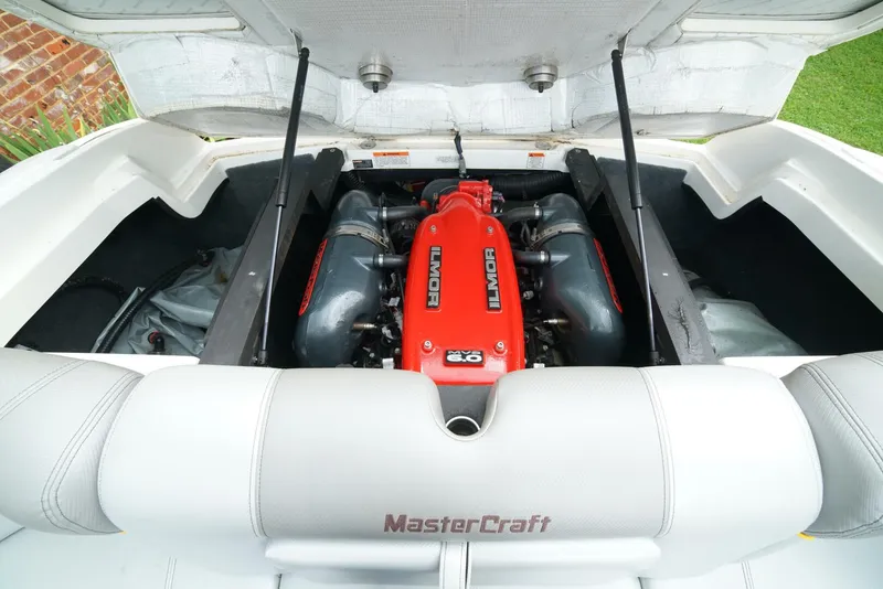 Slide: The Image of Mastercraft X25 2014 - 4