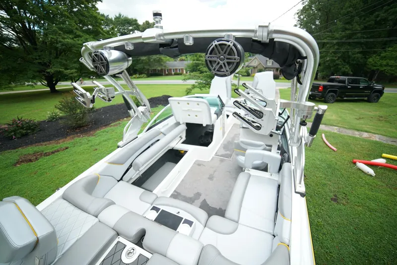 Slide: The Image of Mastercraft X25 2014 - 43