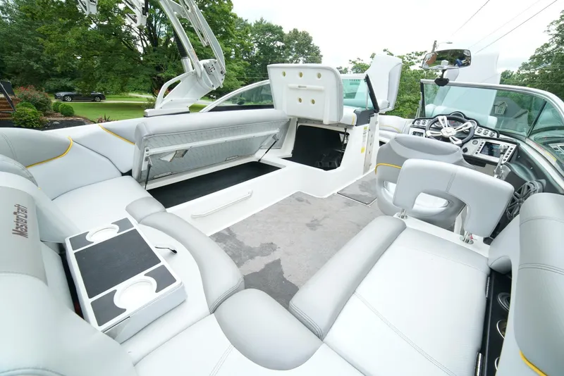 Slide: The Image of Mastercraft X25 2014 - 47