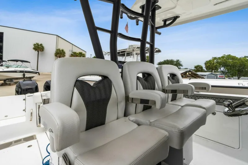 Slide: The Image of Wellcraft 352 Fisherman Center Console 2023 - 18