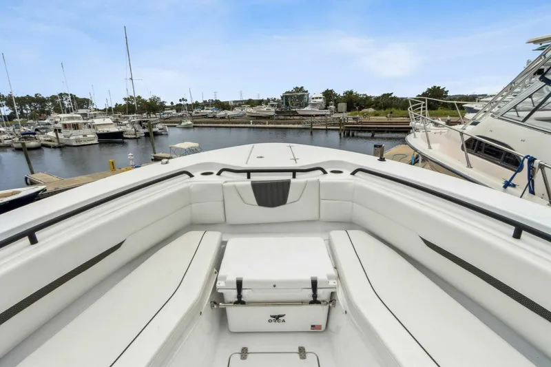 Slide: The Image of Wellcraft 352 Fisherman Center Console 2023 - 21