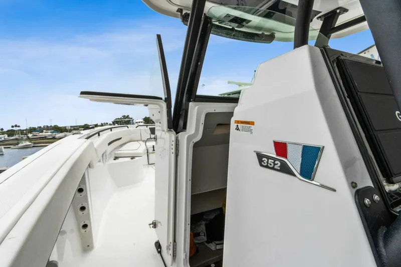 Slide: The Image of Wellcraft 352 Fisherman Center Console 2023 - 25
