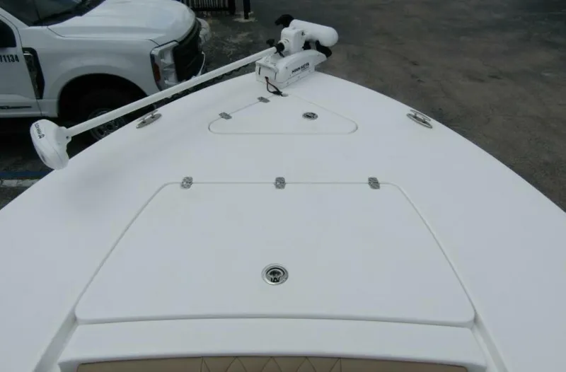 Slide: The Image of Blazer Bay 2550 GTS 2025 - 6