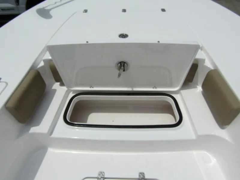 Slide: The Image of Blazer Bay 2550 GTS 2025 - 11