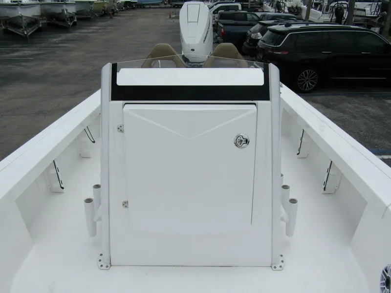 Slide: The Image of Blazer Bay 2550 GTS 2025 - 16