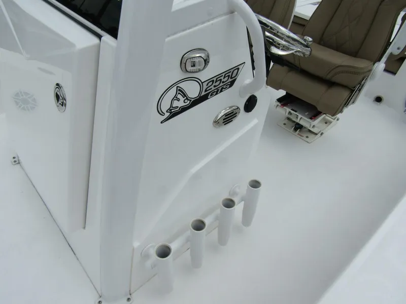 Slide: The Image of Blazer Bay 2550 GTS 2025 - 19