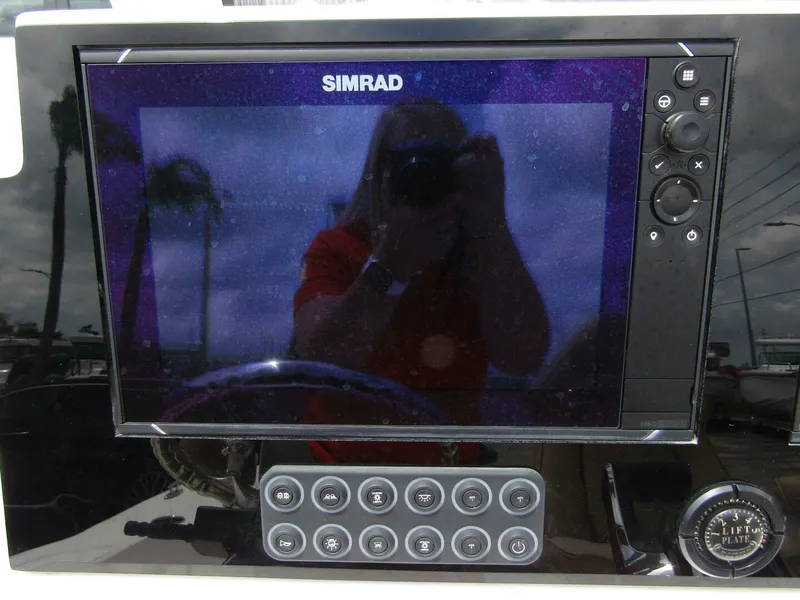 Slide: The Image of Blazer Bay 2550 GTS 2025 - 22