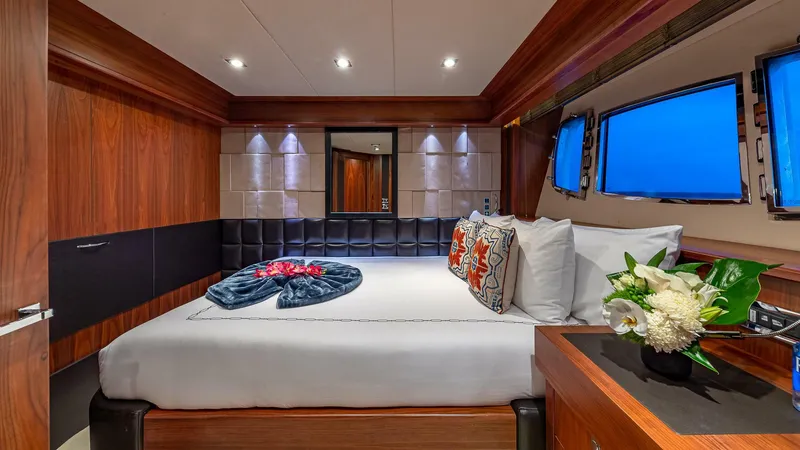 Slide: The Image of Sunseeker 2010 - 13