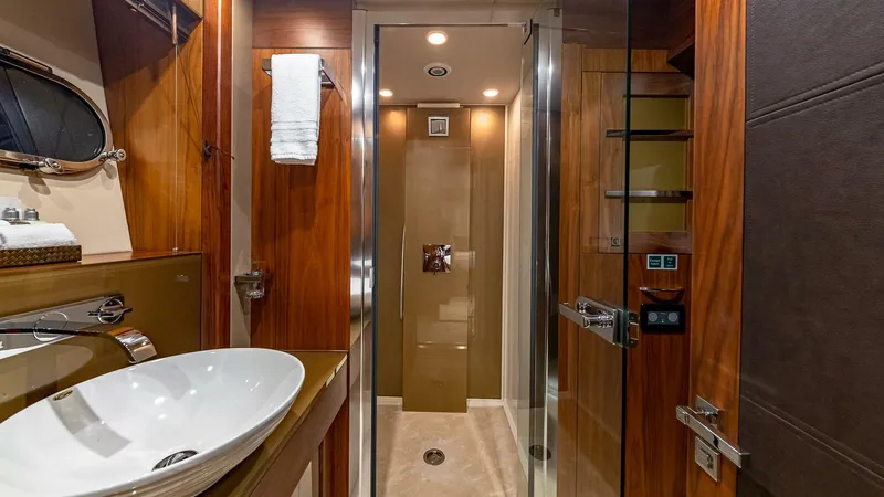Slide: The Image of Sunseeker 2010 - 15
