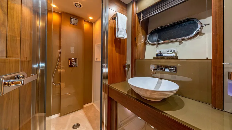 Slide: The Image of Sunseeker 2010 - 17