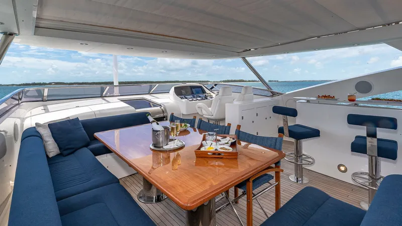 Slide: The Image of Sunseeker 2010 - 19