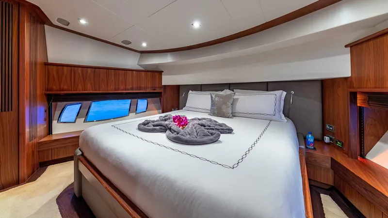 Slide: The Image of Sunseeker 2010 - 7