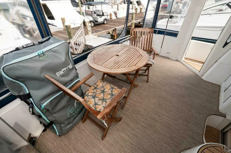 Slide: The Image of Carver Yachts 444 Cockpit Motor Yacht 2002 - 10