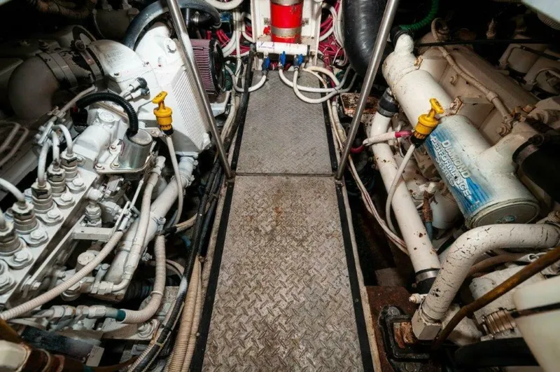 Slide: The Image of Carver Yachts 444 Cockpit Motor Yacht 2002 - 24