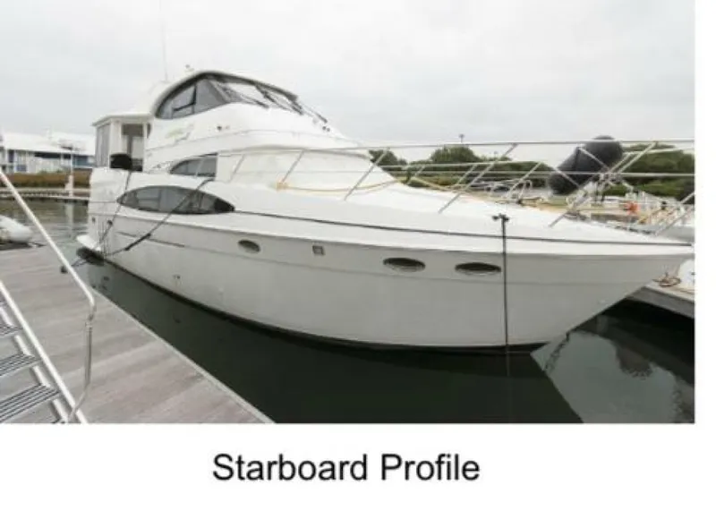 The Image of Carver Yachts 506 Motor Yacht 2000 - 0