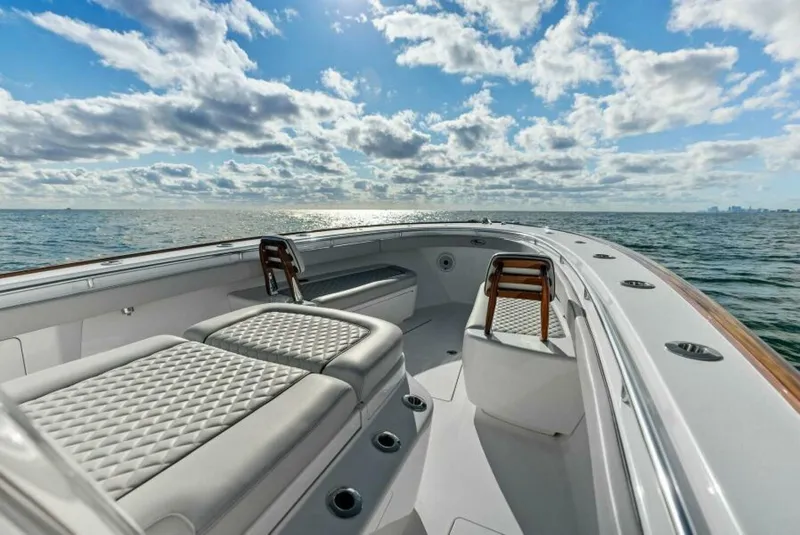 Slide: The Image of Valhalla Boatworks V-37 2021 - 11