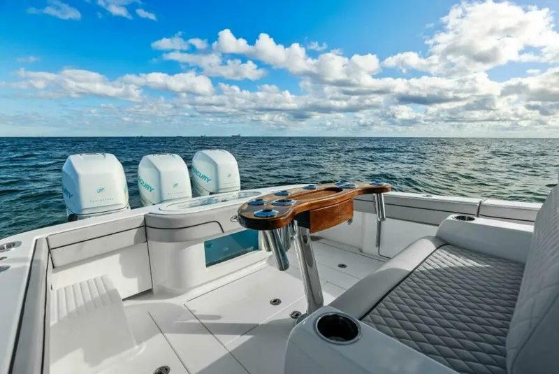 Slide: The Image of Valhalla Boatworks V-37 2021 - 24