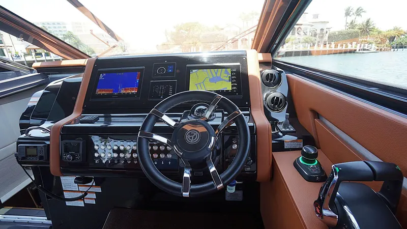 Slide: The Image of Cruisers 42 GLS OB 2023 - 10