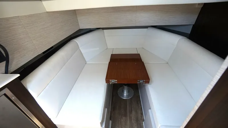 Slide: The Image of Cruisers 42 GLS OB 2023 - 15