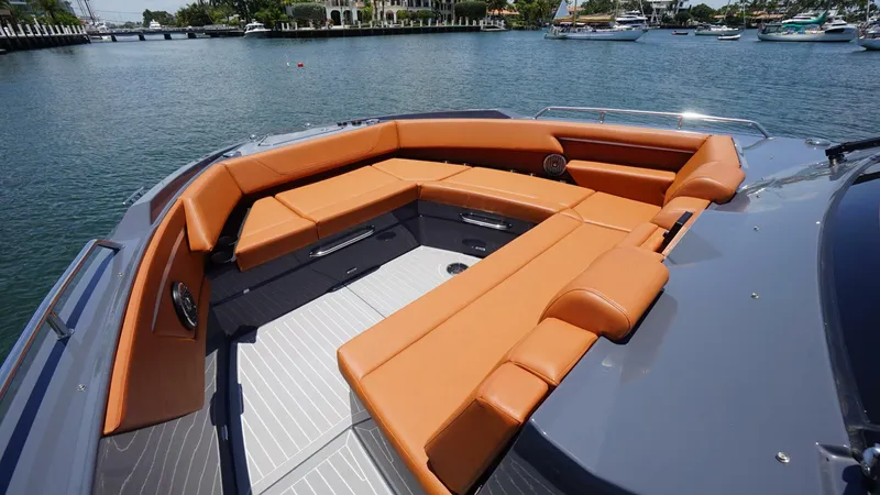 Slide: The Image of Cruisers 42 GLS OB 2023 - 18