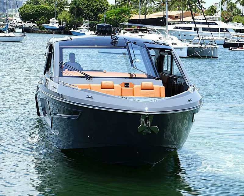 Slide: The Image of Cruisers 42 GLS OB 2023 - 20