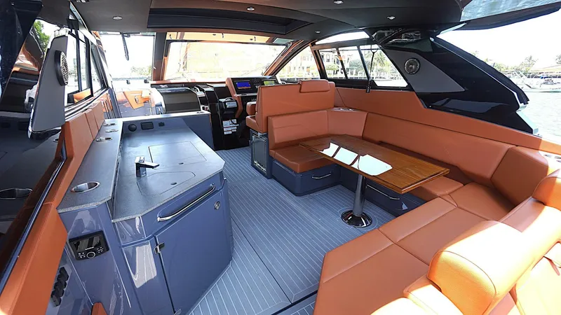 Slide: The Image of Cruisers 42 GLS OB 2023 - 5