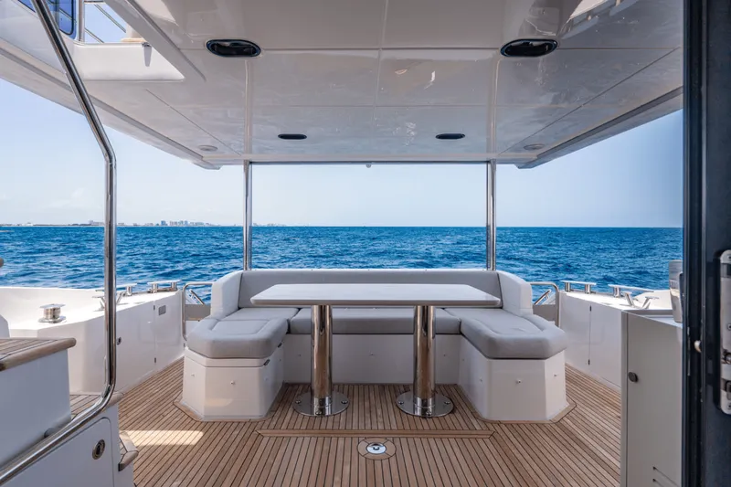 Slide: The Image of Azimut 60 FLY 2024 - 46