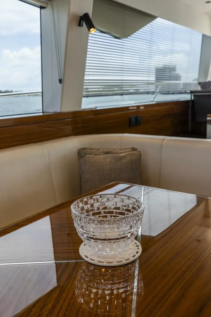 Slide: The Image of Sunseeker Manhattan 2021 - 123