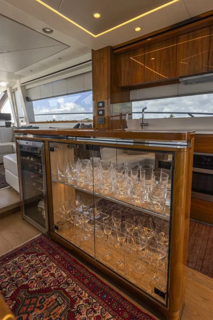 Slide: The Image of Sunseeker Manhattan 2021 - 126