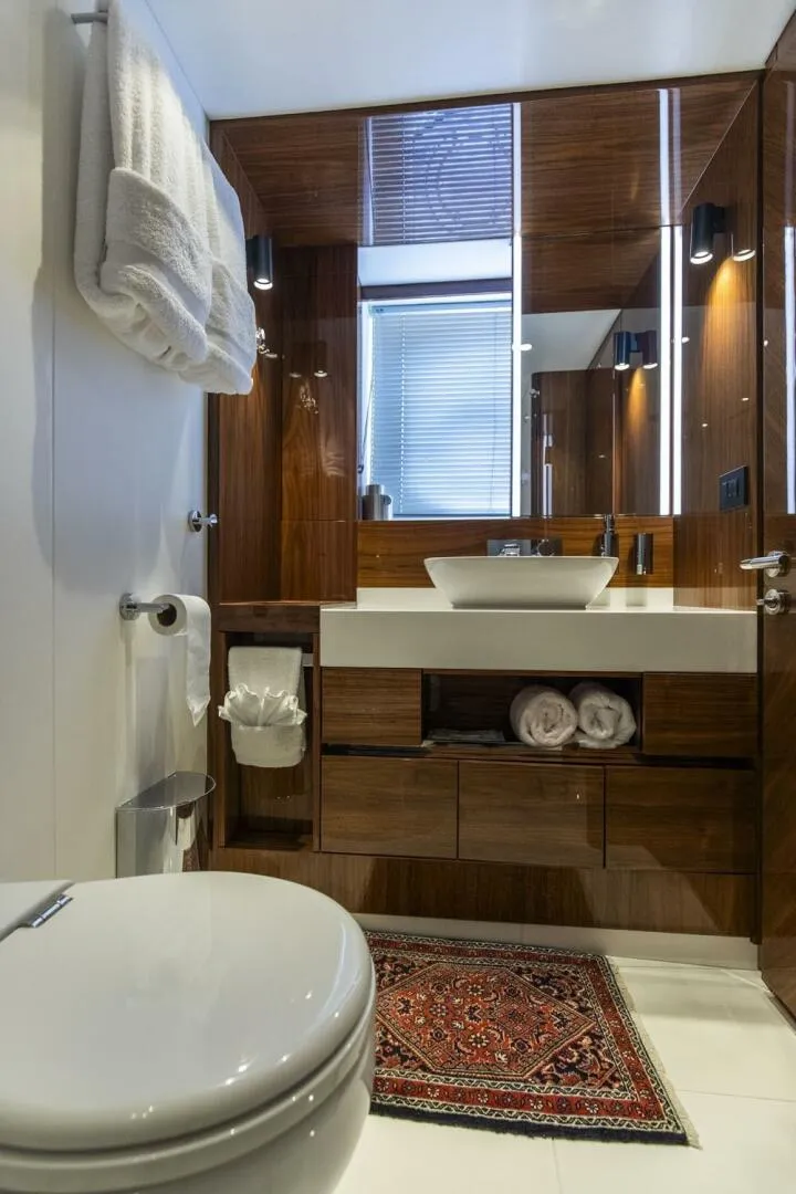 Slide: The Image of Sunseeker Manhattan 2021 - 13