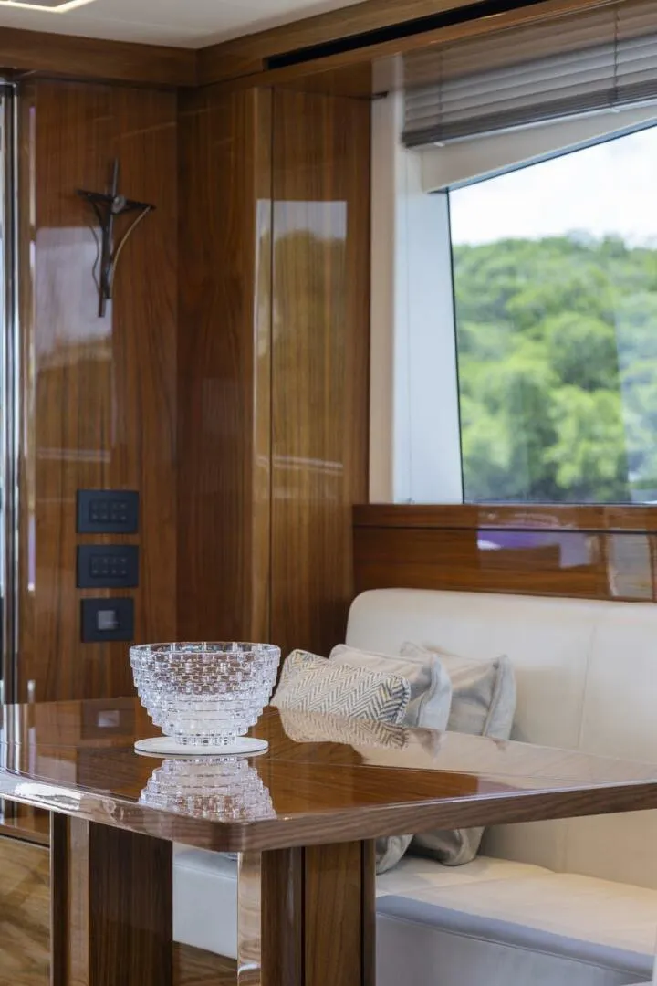 Slide: The Image of Sunseeker Manhattan 2021 - 134