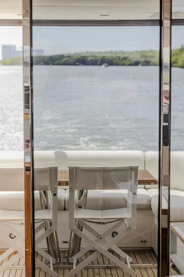 Slide: The Image of Sunseeker Manhattan 2021 - 135