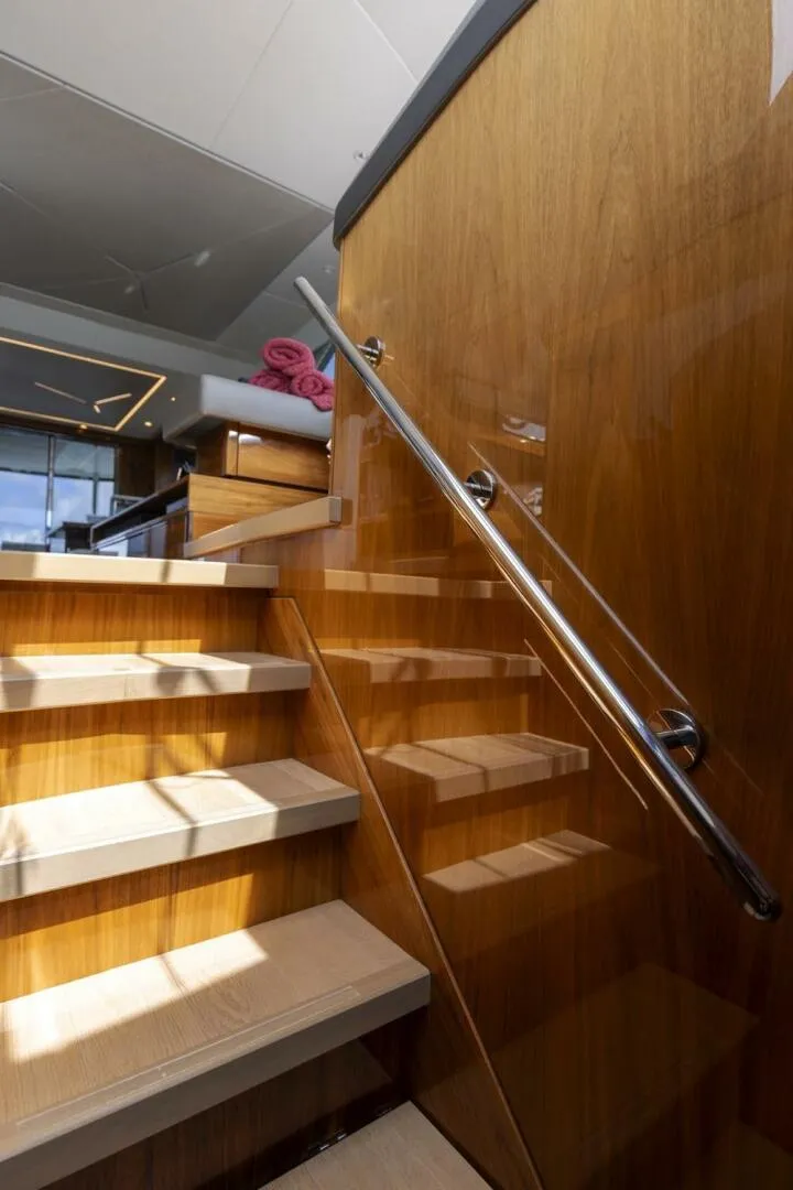 Slide: The Image of Sunseeker Manhattan 2021 - 30