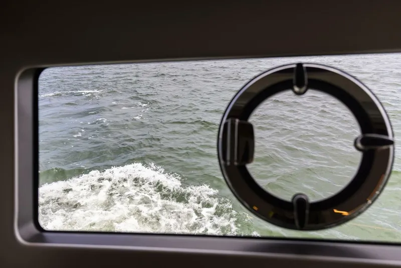 Slide: The Image of Sunseeker Manhattan 2021 - 39
