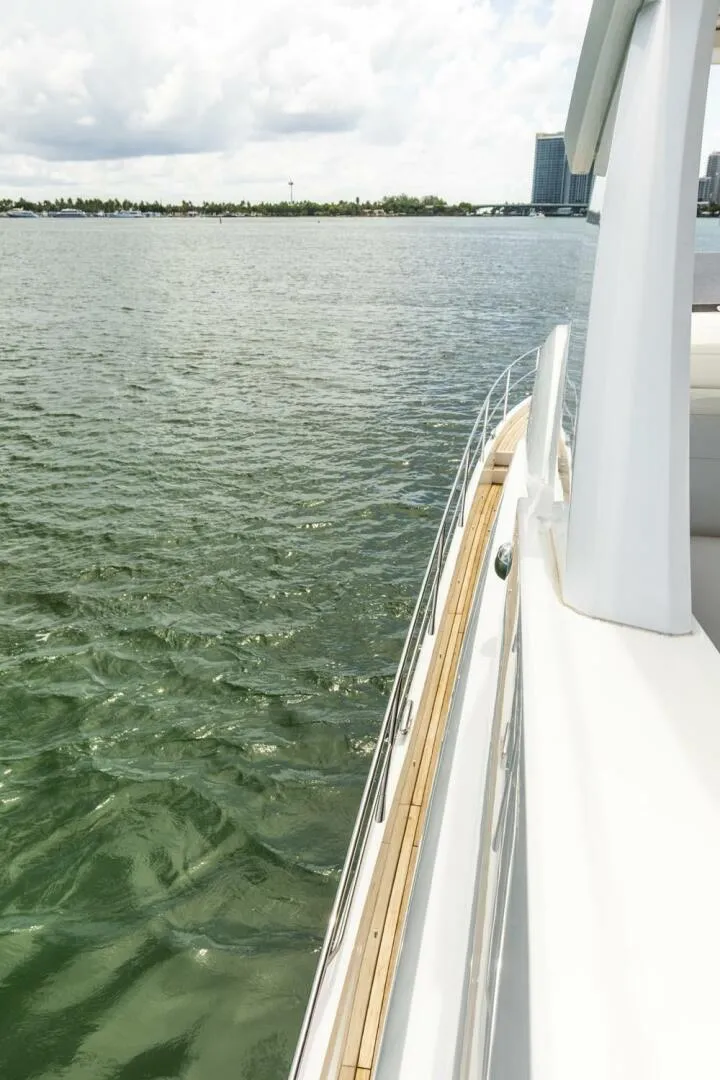 Slide: The Image of Sunseeker Manhattan 2021 - 69